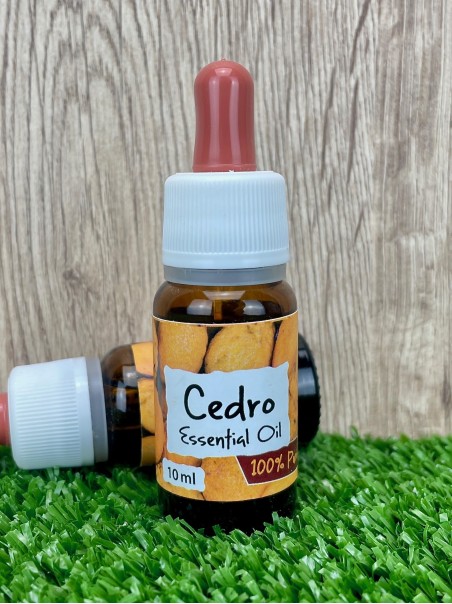 Cedar essential oil, 10ml