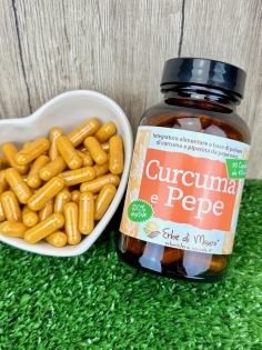 Turmeric and piperine food supplement capsules 2