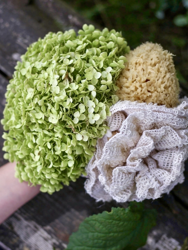 Sisal fiber sponge, for all skin types, 100% vegetable.