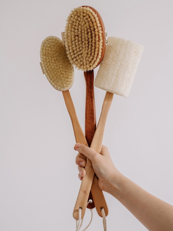 Body brush with handle, natural bristles, Eco and Wellness