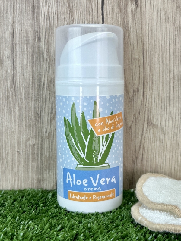 Crema all'Aloe Vera e Jojoba: Idratante e lenitiva 50/100ml