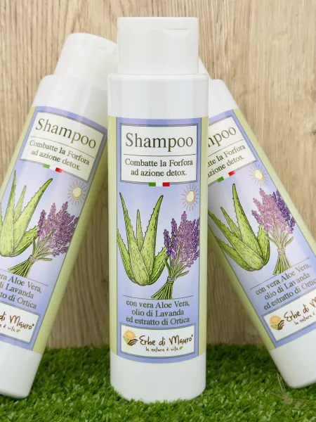 Shampoing détox à l'aloe vera, à la lavande et à l'ortie. Combat les pellicules 200 ml 2